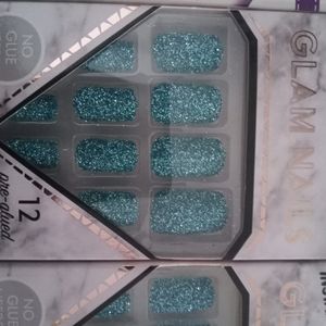 Glam nails